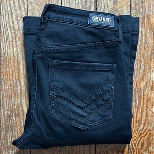 Shyanne Black Jeans, size 29W x 34 L